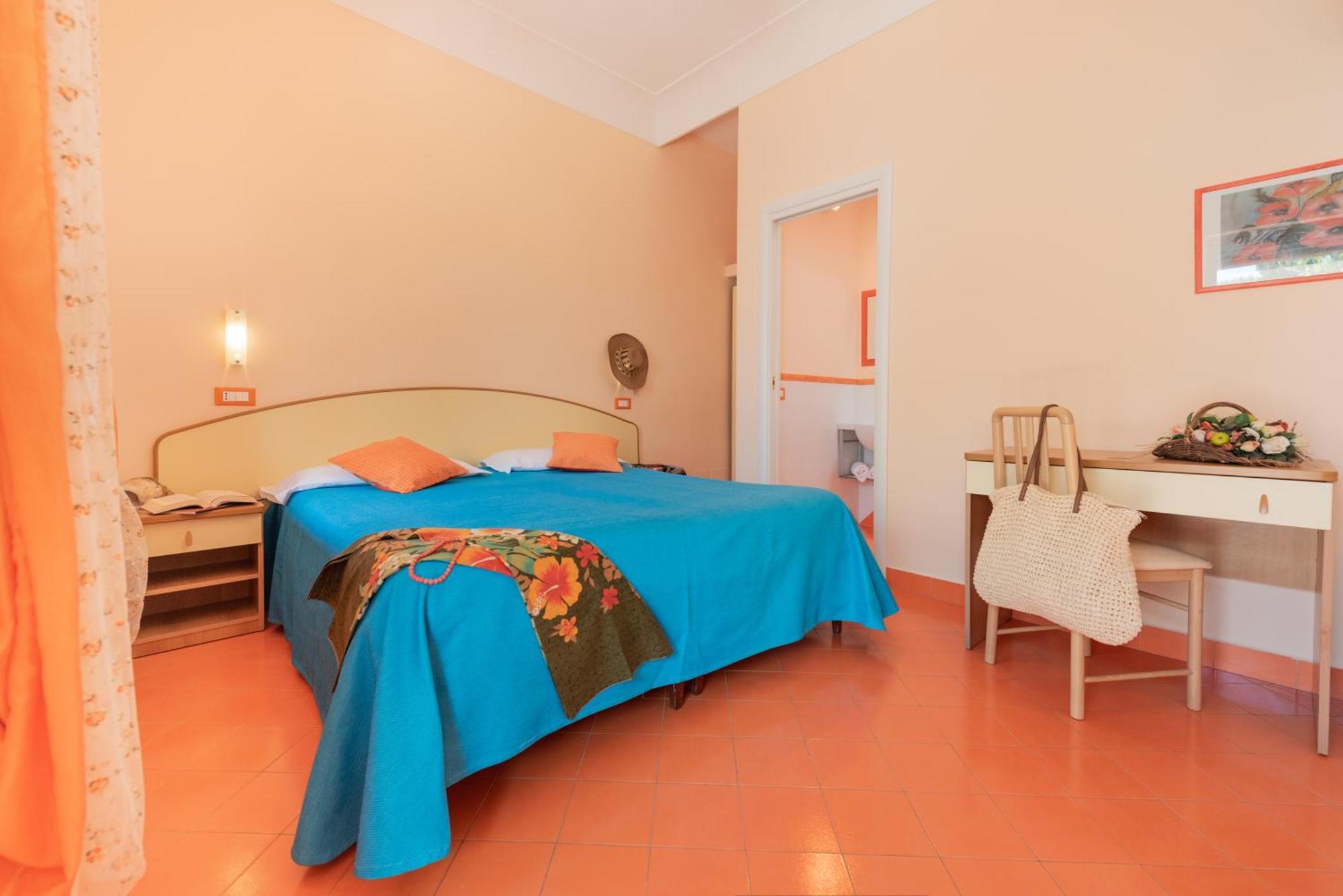 Hotel Villa Sirena Sant'Angelo  Exterior foto